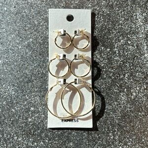 Set of 3 gold hoop earrings
